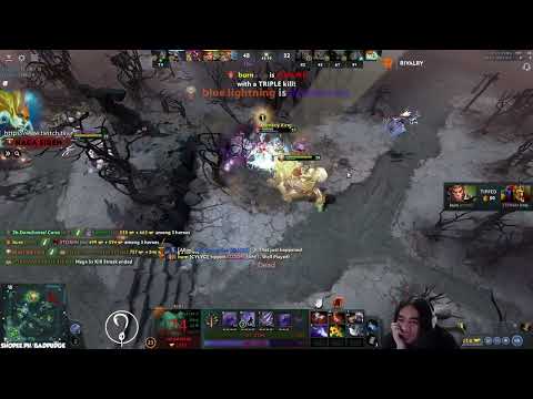 this naga guy starts tipping me then gets mad quick xD