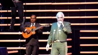 Vicente Fernandez LIVE (Me Voy a Quitar de En Mendio - La Mentira)) at Gibson Amphitheatre