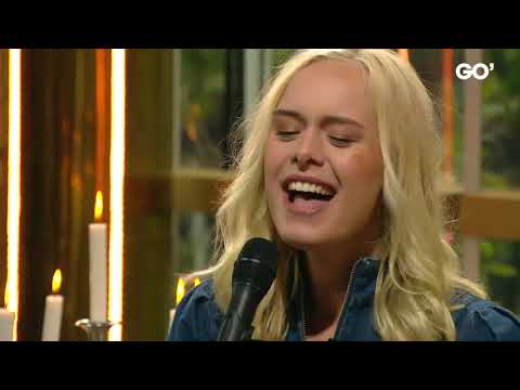 Trine Therkelsen - Vågne Med Dig (LIVE i GO´ Morgen Danmark)