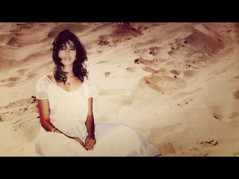 06 Ma Omrot Einaich (What Your Eyes Tell) - Ofra Haza