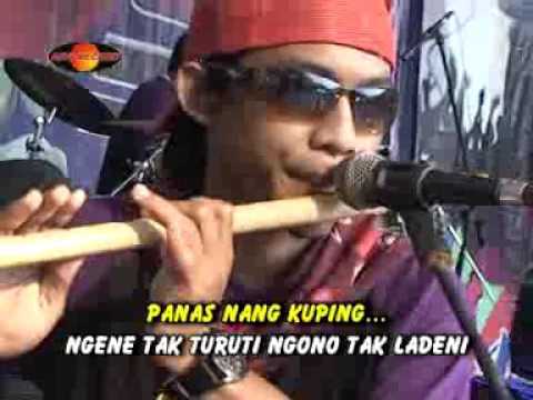 Ayu Oktavia - Aku Ora Nesu | Dangdut (Official Music Video)