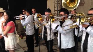 preview picture of video 'El Nono y su Banda Reina de Jerez - Sábado de Gloria 2014'