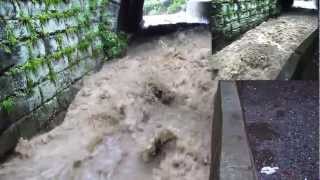 preview picture of video 'Flash Flood on Saw Mill Run in Pittsburgh - July 20th, 2012'