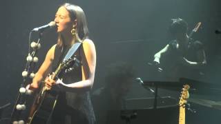 Sophie Hunger - Shape (HD) Live à  La Cigale 2013