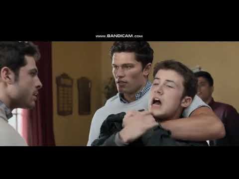 13 Reasons Why- S04E02 Clay has a panic attack on campus