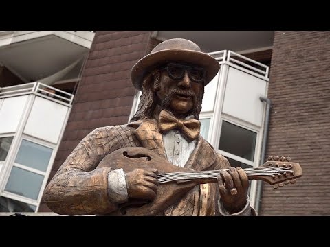 Denkmal für Karnevals-Legende Hans Süper enthüllt