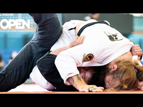 Adam Wardzinski v Janis Riekstins / London Open 2022