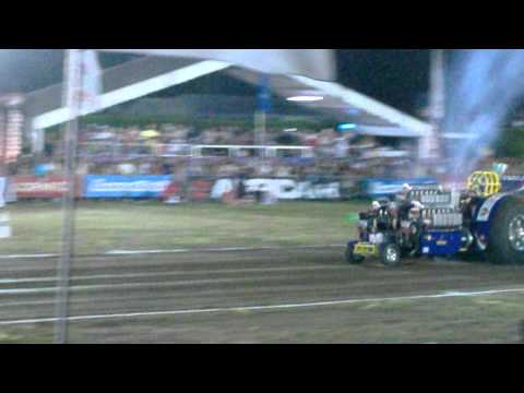 Tractor Pulling Lonato 2011 - Tornado 2