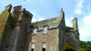 preview picture of video 'Earlshall Castle Leuchars Scotland'