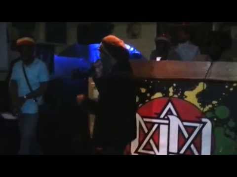 IDREN NATURAL SAT ON THE ROCKS @ CLUB ROOTS UNDERGROUND 12.06.14