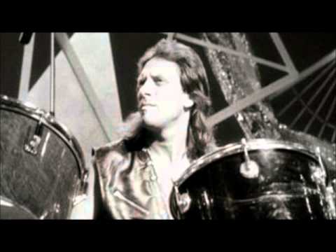 Pildikene tõsielust (Magnetic Band, 1983)