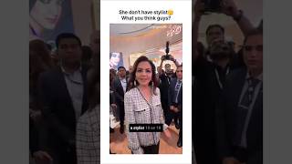Download lagu She doesn't have stylist🤔 What you think guys? #shorts #nitaambani #fashion #ishaambani #fyp mp3