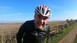 Ian's Puncture Crisis: Tubeless Tyre Regrets - There is a WEDDING!  and Wendy joins us!