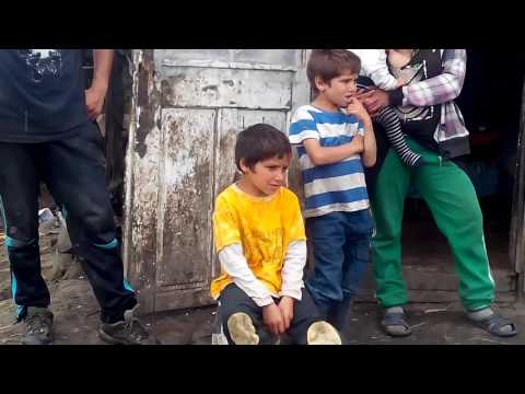 pastorul bela viziteaza saraci din band  mures cine poate ajuta