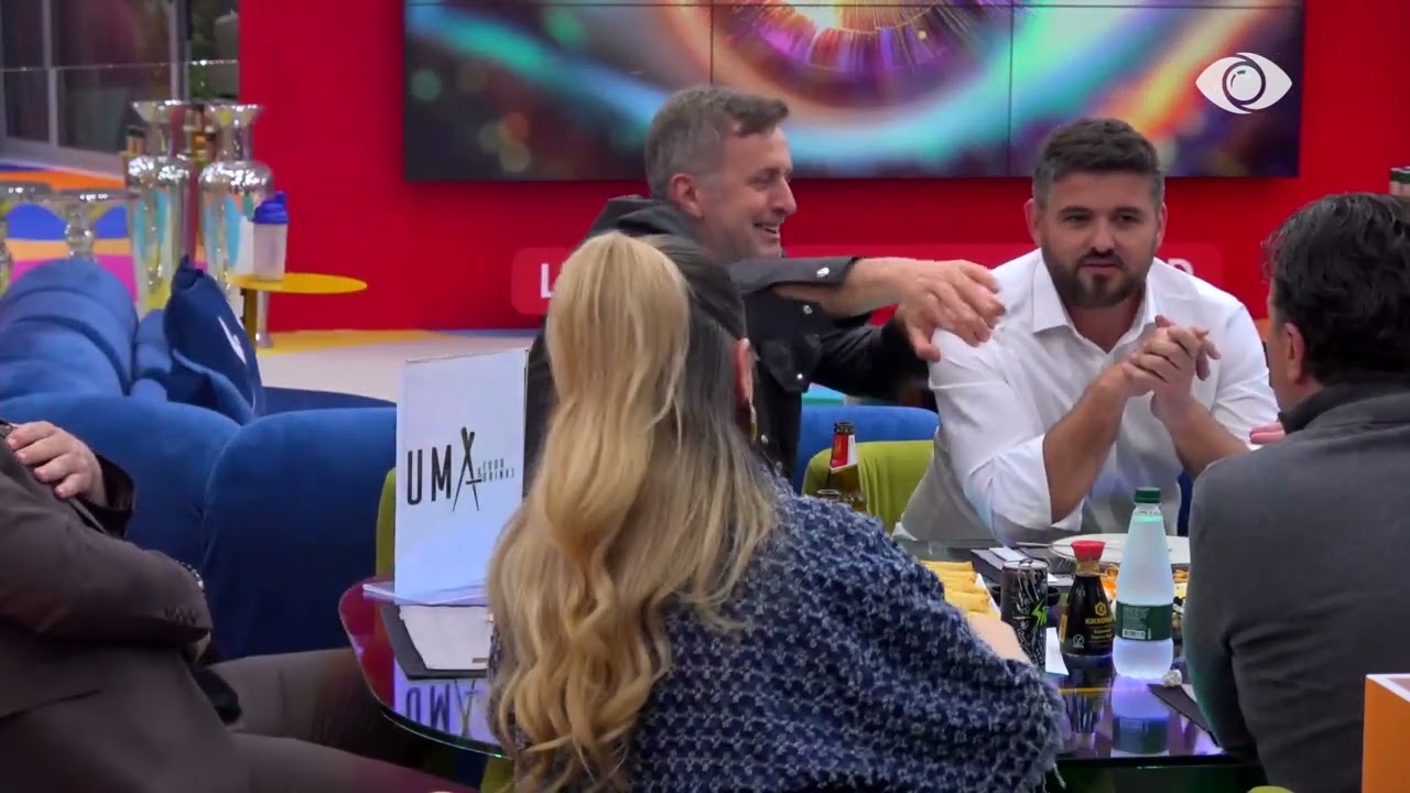 “Qëndro këtu…”/ Marin Mema-Laertit gjatë bisedës