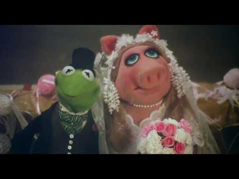 Muppet Songs: Miss Piggy - Never Before (Muppet Movie)
