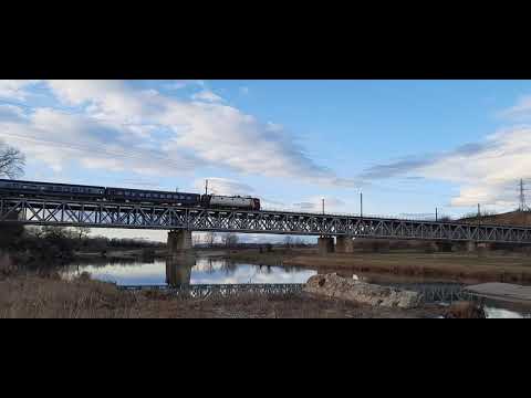 IR 1751 BUCUREȘTI NORD - SUCEAVA surprins în parc Gherăiești, Bacău. 01.01.2021