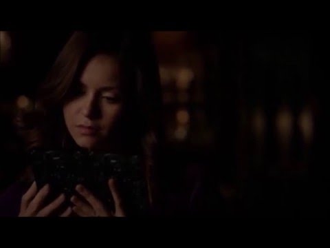 Bonnie gives the cure to Damon (6x17) - The Vampire Diaries