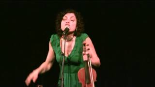 Carrie Rodriguez & Luke Jacobs "I Cry For Love", live Östersund 20/9 2013.
