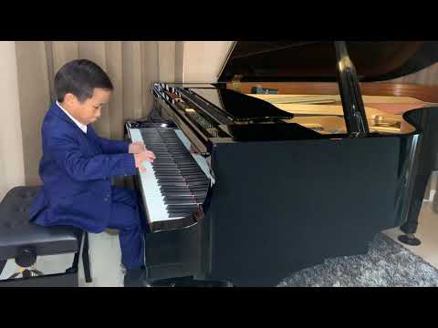 J.S. Bach: Two-Part Invention No.8 in F major - Suppakrit Payackso (Age 7)