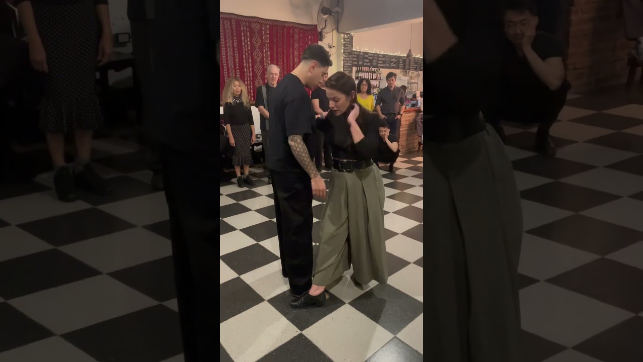 Video thumbnail for Suyay Quiroga and Jonny Carvajal Class on Giro with Barridas Technique 8/8/24 #tango Subscribe🔔