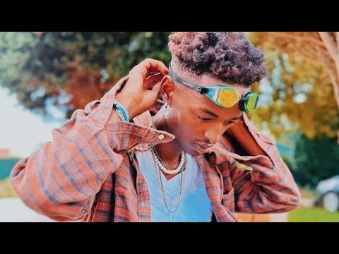 Umuhle - Deethegeneral ft Wave Rhyder ( Lyrics ) @AmbitiouzEntertainment