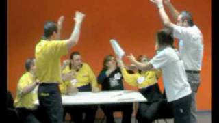 preview picture of video 'IKEA WARS La guerra de los coworkers parte1(IKEA BARAKALDO)'