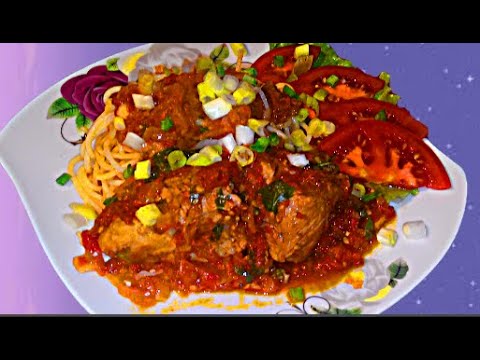 Свиное мясо под красным соусом Греческое блюдо кокинисто