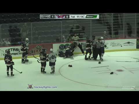 Skyler Smutek vs Nick Minerva