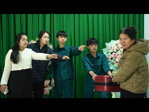 Tu Un took the money she found to the police station to return it. But what happened there?