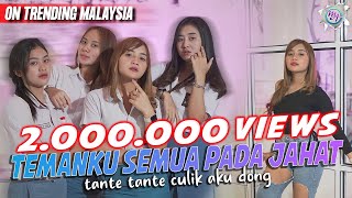Download lagu Tante Tante Culik Aku Dong - Mala Agatha mp3 Download lagu Tante Tante Culik Aku Dong - Mala Agatha mp3
