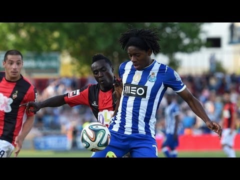 Joris Kayembe - S.C. Olhanense (Liga Zon Sagres 04.05.2014)