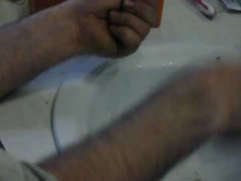 releasing attendant bees from queen cages