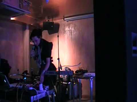 Leigh Myles at Get A Room May 2009