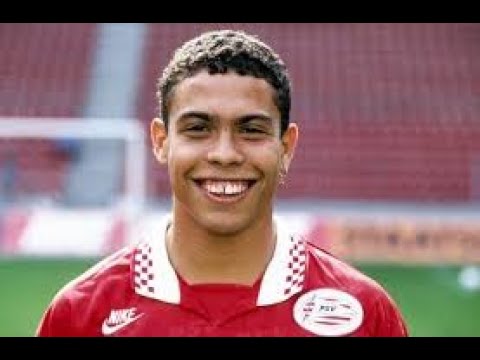 Ronaldo jogando no PSV!
