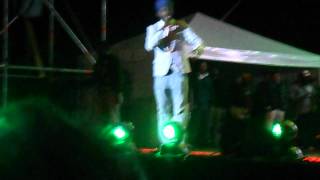 Sizzla Live In Bogotá  - Trod Mt Zion.AVI