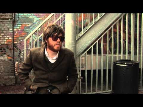 Okkervil River heeft bindingsangst