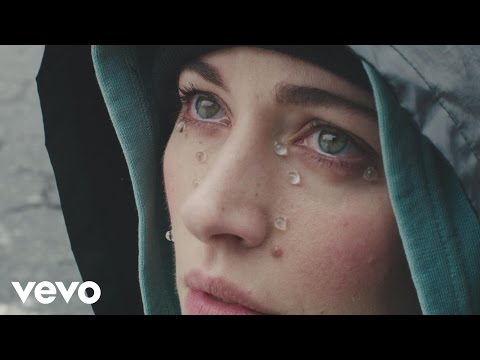 Chairlift - Crying in Public (Video)