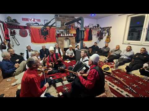 O vëllezër shqiptare ku jeni more - Mus Hertica me grup 28 Nëntor 2022🇦🇱