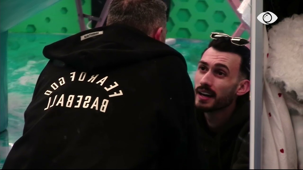 Ti je një njeri i pasigurtë/ Kristi-Mirit: Kam dyshimet e mija, nëse je i lumtur jashtë