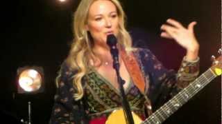 Jewel Performs "Down So Long" on 02/05/13