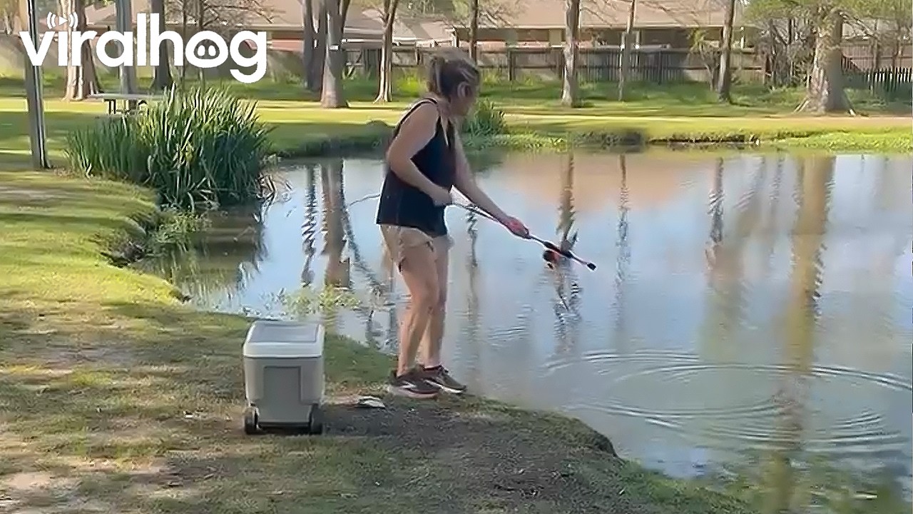 Mom Using the Fishing Pole Backwards || ViralHog