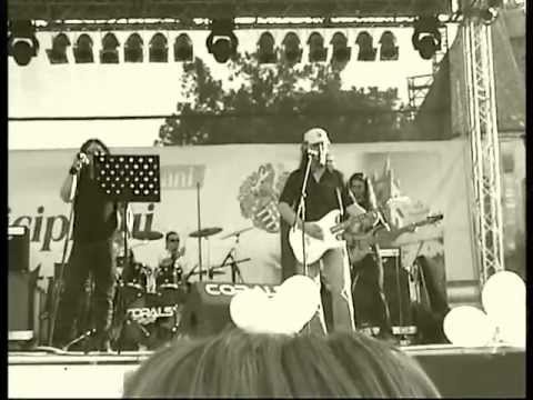 Prefix 990 - Sometimes I Feel Like Screaming