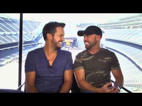 CMT Hot 20 Countdown – Luke Bryan’s Fantasy Football Team