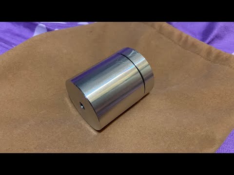 Unboxing and solving The First Cylinder Puzzle by Wil Strijbos