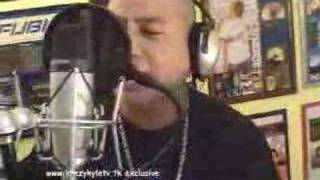 NO ALBUM GOT SKILLS TV - Mike Kosa performs My Game