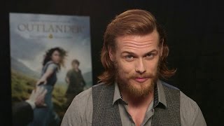 Outlander Season One Volume One: Special Fetures Clip "Edged Weapons"