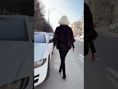 Норкова шуба Scan Brown коричнева з рукавом 3/4