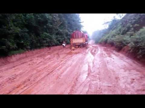 Oiapoque - Estrada que liga Macapá a Oiapoque Oyapock