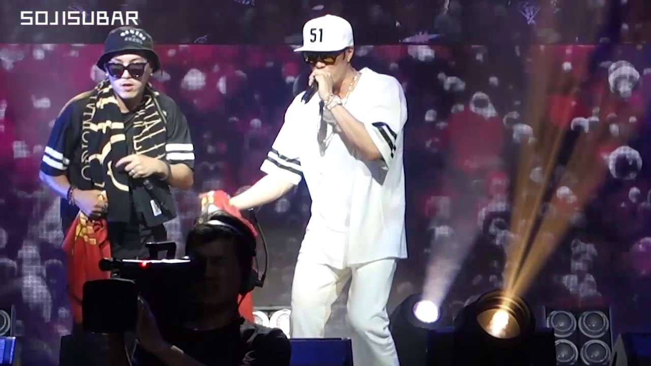 2015 So Jisub "Cola bottle baby" live fan cam cut